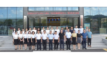 主题党日运动：绿色低碳共协调，，，，，，科普义诊促康健！
